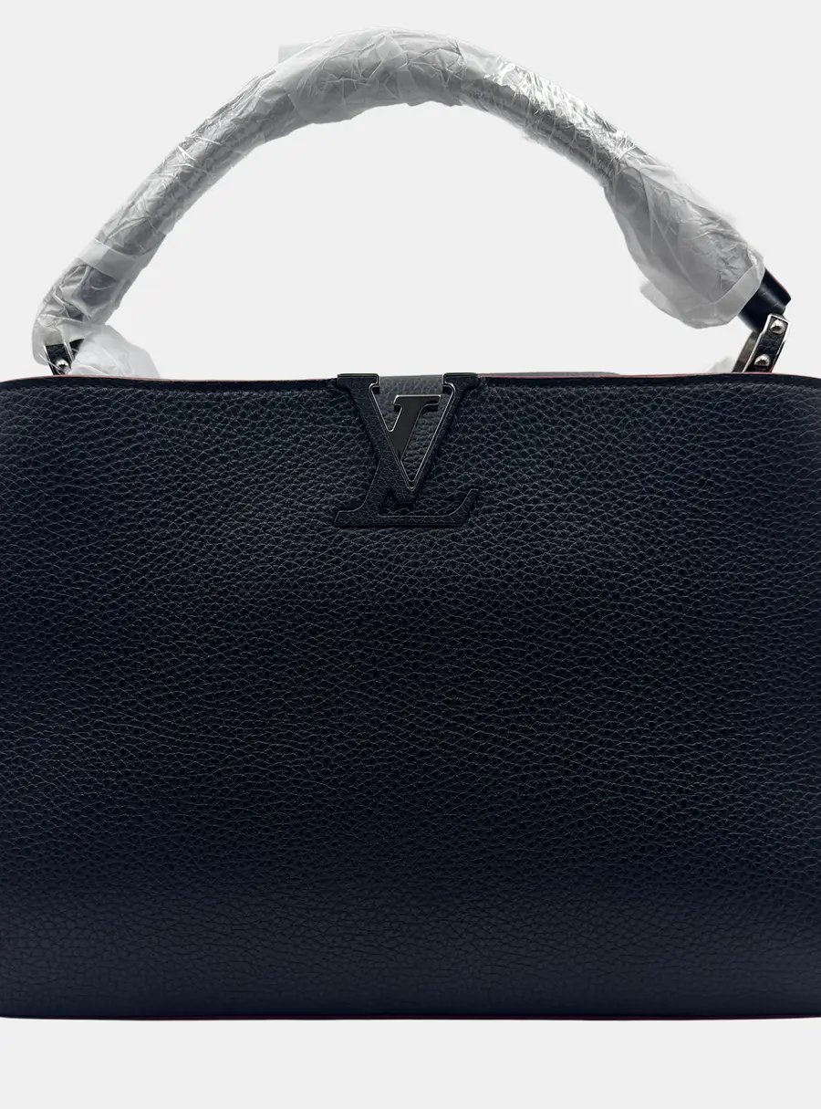 Louis Vuitton Black Taurillon Leather Capucines MM Bag