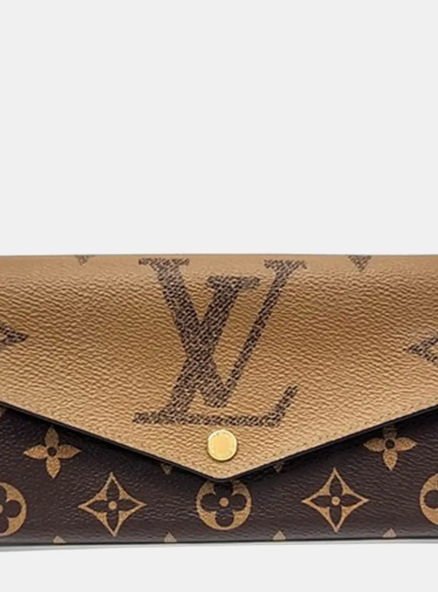 Louis Vuitton Sarah Wallet Monogram Giant Reverse Canvas Bi-Fold Wallet