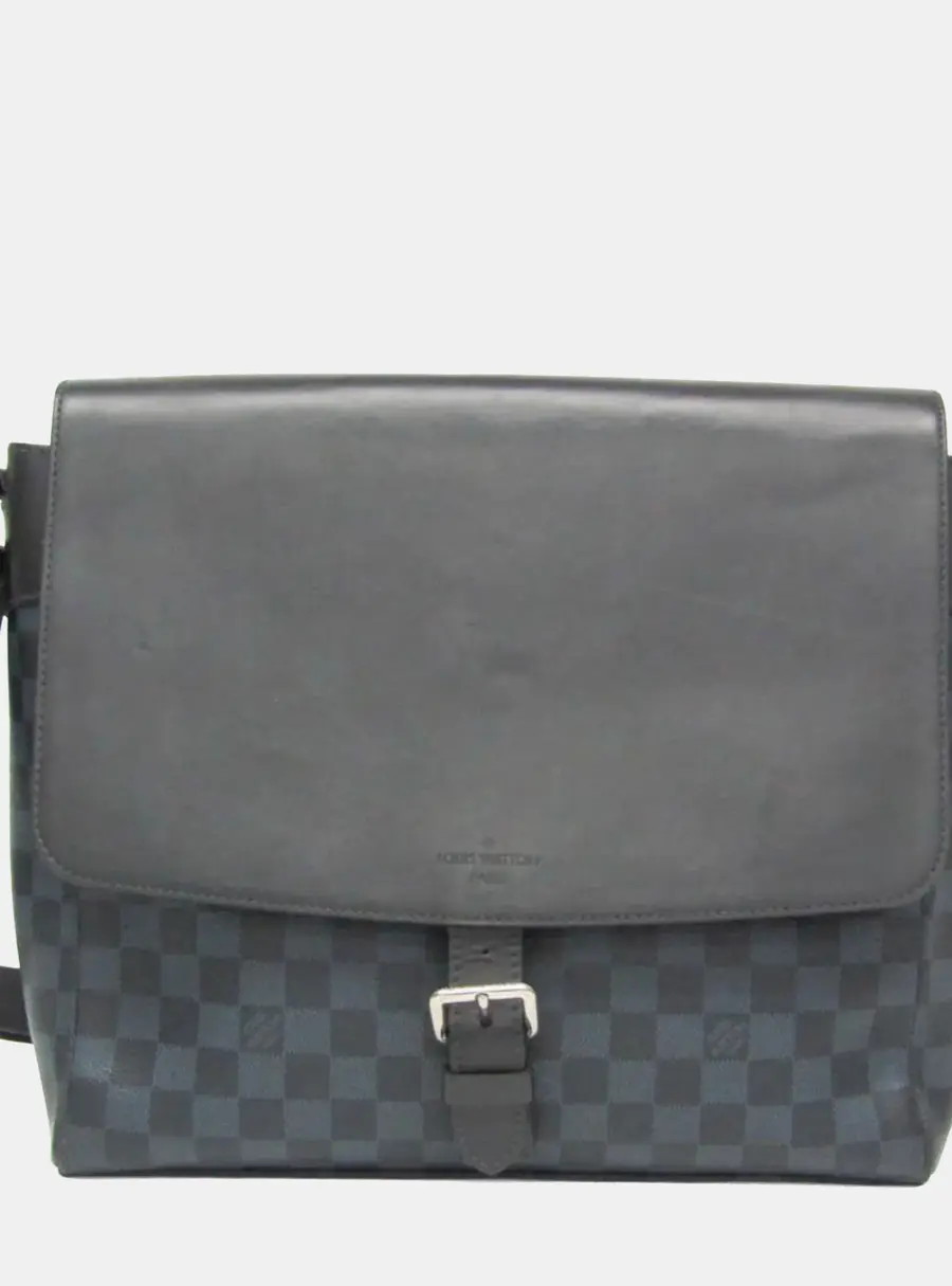Louis Vuitton Damier Cobalt Newport MM Black Navy Canvas Messenger Bag