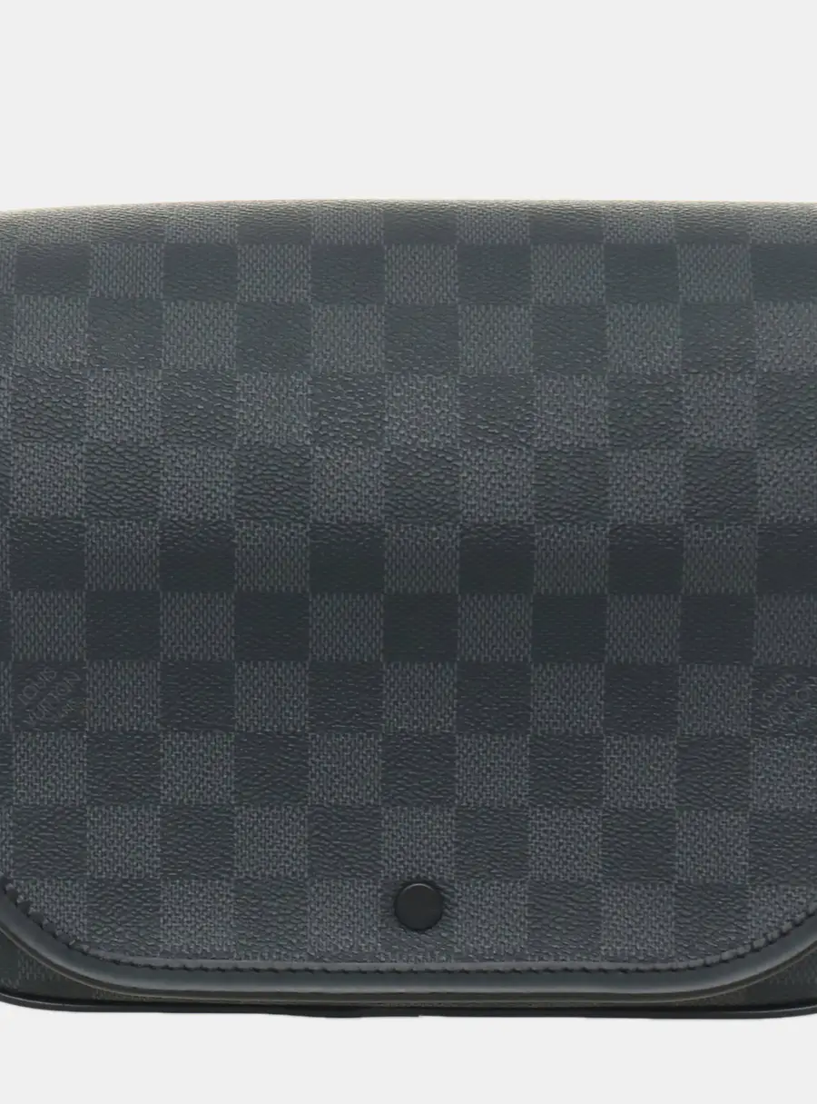 Louis Vuitton Hanging Toiletry Kit PM Damier Graphite Canvas Pouch Bag