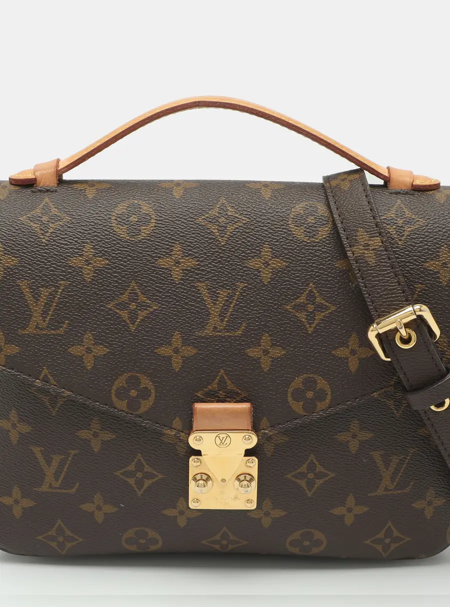 Louis Vuitton Pochette Metis MM Monogram Canvas Shoulder Bag
