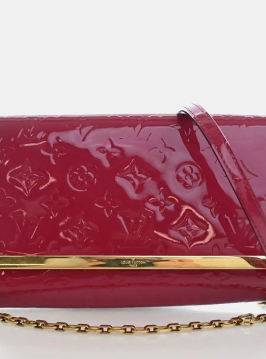 Louis Vuitton Ana Magenta Monogram Vernis Leather Clutch Bag