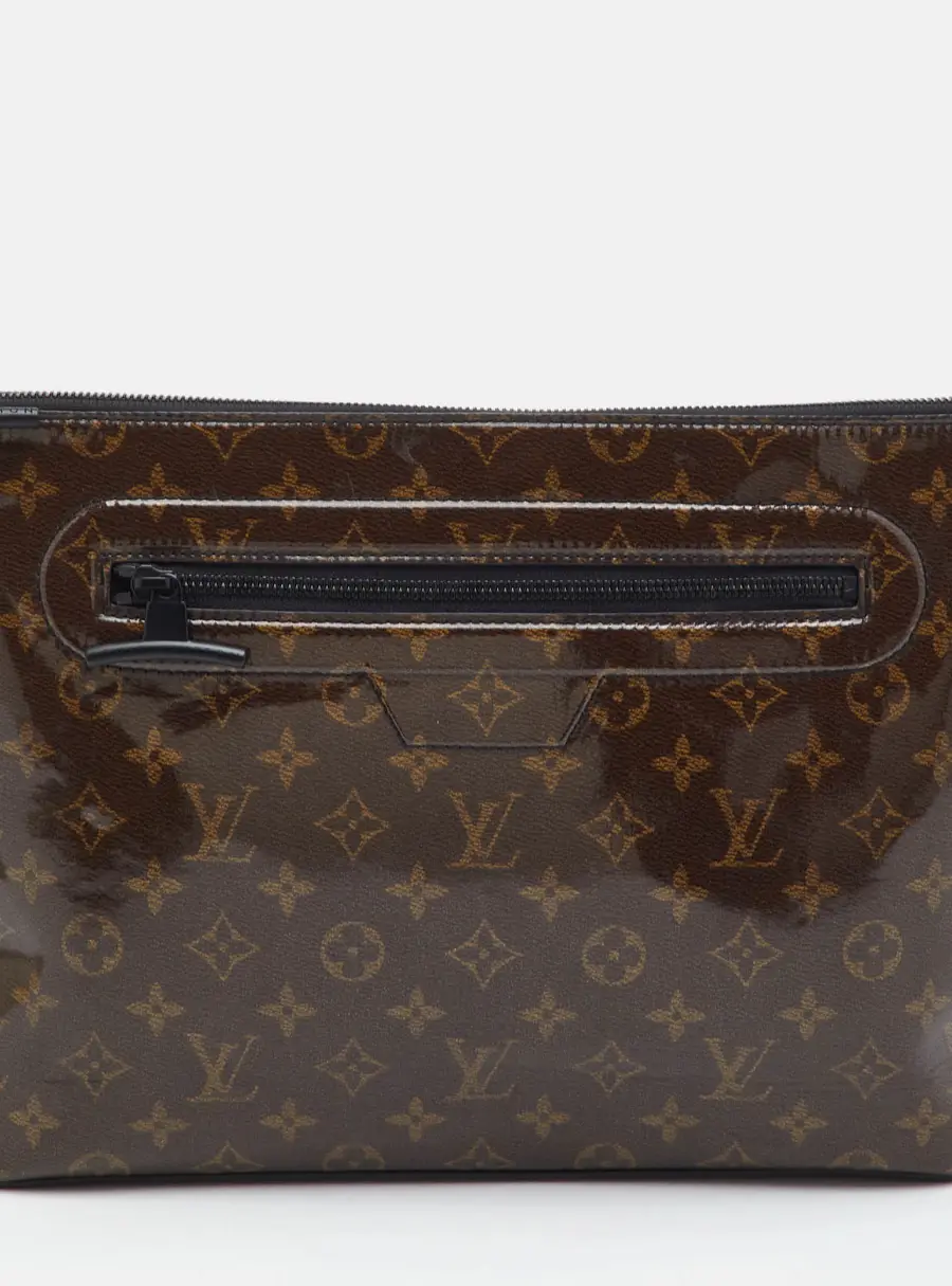 Louis Vuitton Limited Edition Monogram Glaze Cosmo Pochette