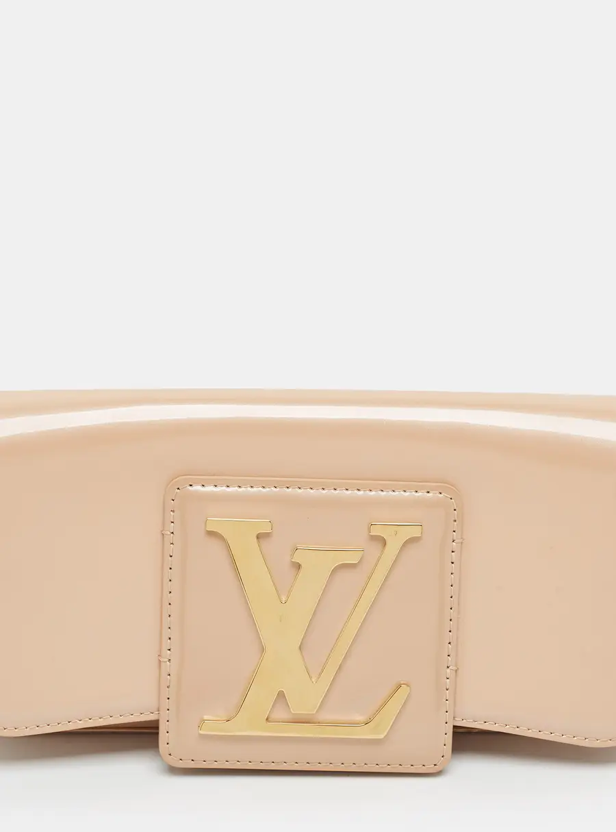 Louis Vuitton Sobe Rose Florentine Vernis Clutch