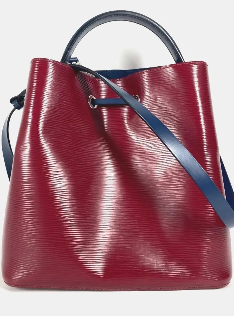 Louis Vuitton NeoNoe MM Cherry Berry Epi Grained Leather Shoulder Bag