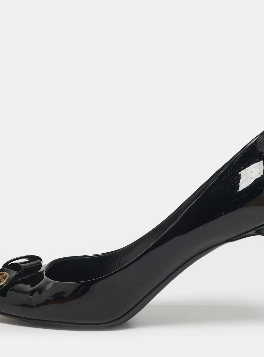 Louis Vuitton Fiance Size 38.5 Black Patent Leather Pumps