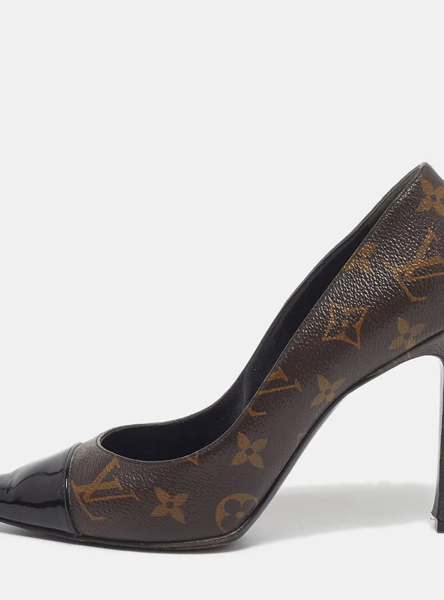 Louis Vuitton Ch&eacute;rie Size 38 Black/Brown Monogram Canvas and Patent Leather Pumps