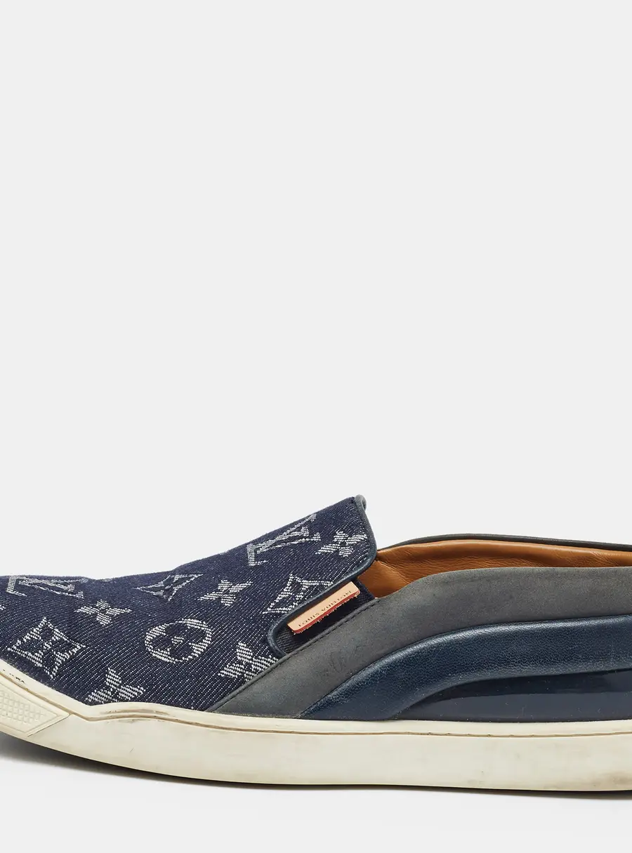 Louis Vuitton Tempo Size 39 Blue Monogram Denim and Leather Sneakers