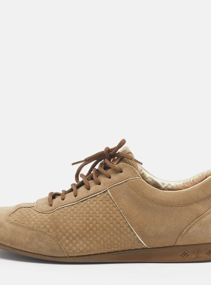 Louis Vuitton Size 36 Beige Suede Low Top Sneakers