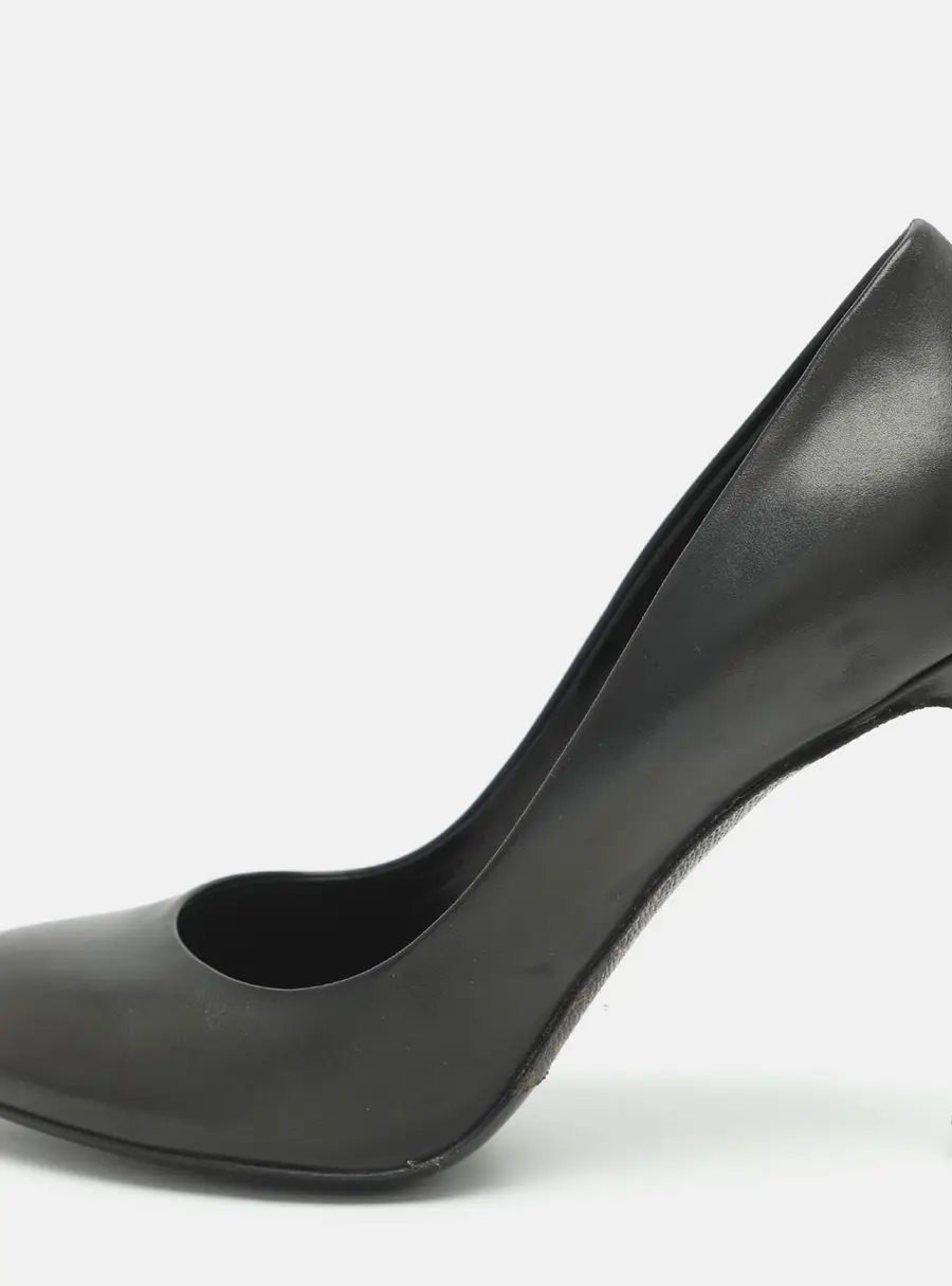 Louis Vuitton Obsession Size 38 Black Leather Pumps