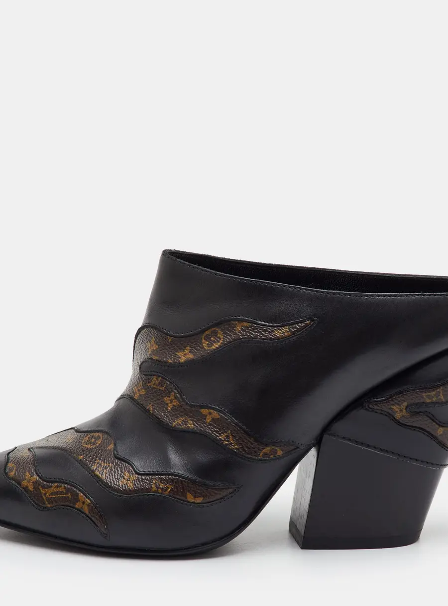 Louis Vuitton Size 40 Black Monogram Canvas and Leather Pointed Toe Mules