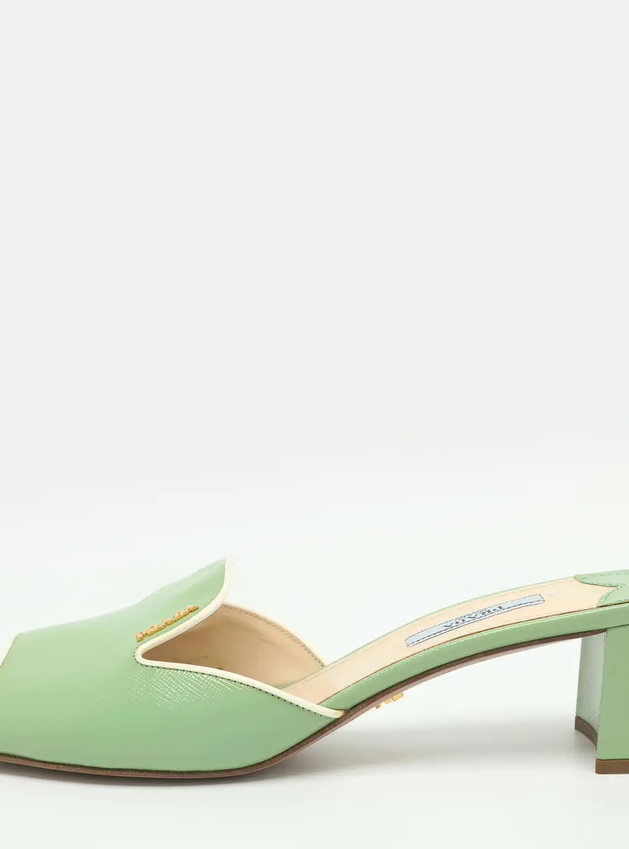 Prada Size 40 Green Patent Leather Mules Slide Sandals