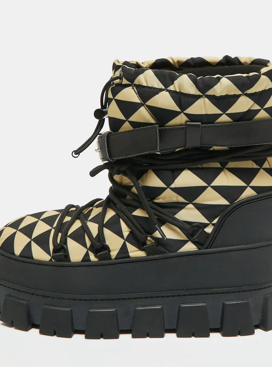 Prada Size 41 Black/Yellow Leather and Nylon Snow Boots