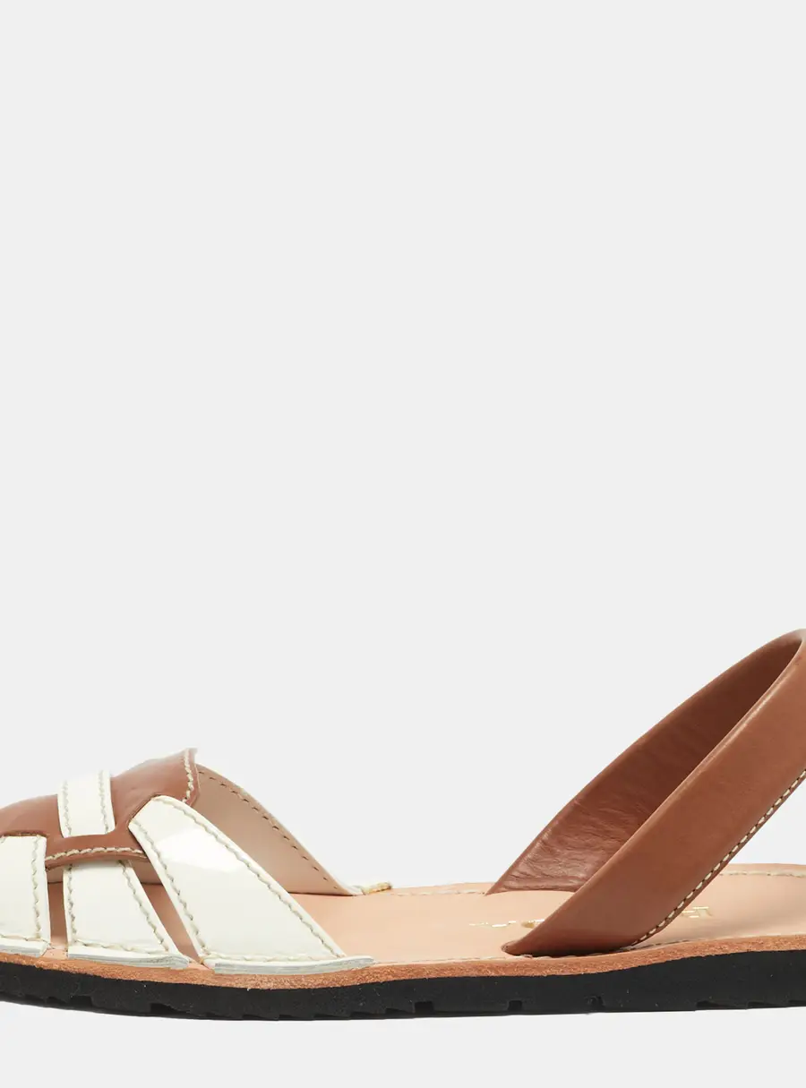 Prada Size 38.5 White/Brown Patent and Leather Flat Sandals