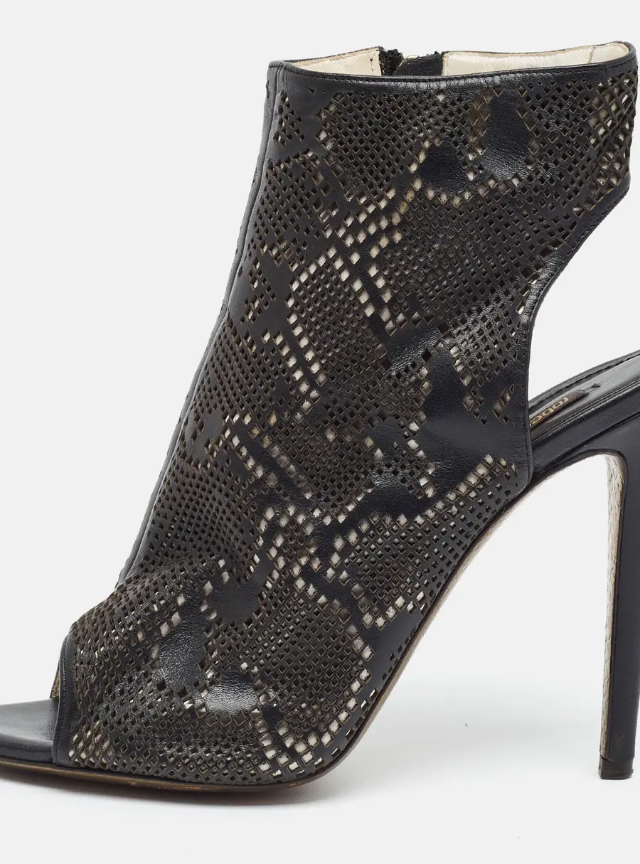 Roberto Cavalli Size 39 Black Perforated Leather Cut-out Ankle Length Open Toe Boots