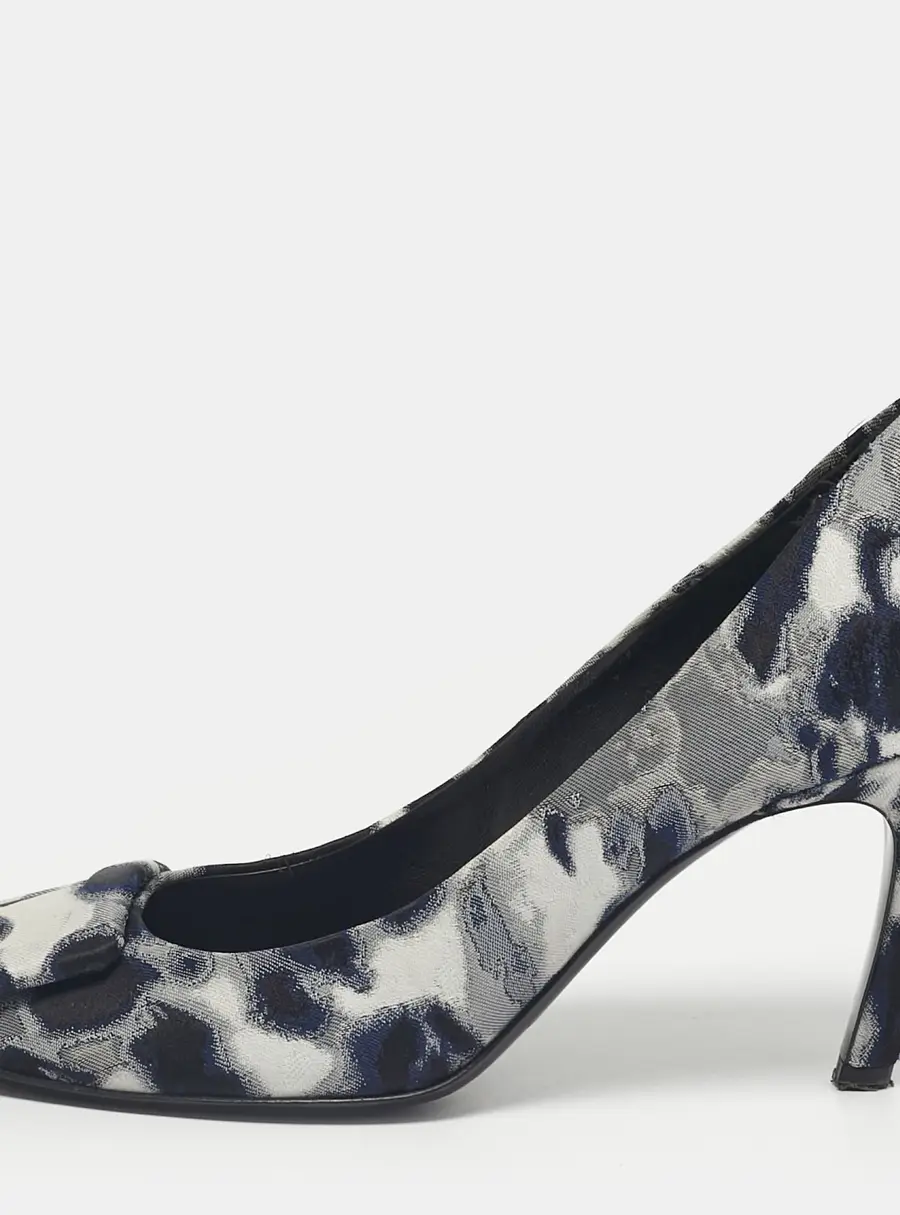 Roger Vivier Grey/Navy Blue Canvas Belle Vivier Trompette Pumps Size 35.5