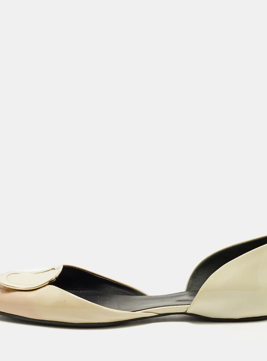 Roger Vivier Choc Size 40 Cream Patent Leather Ballet Flats