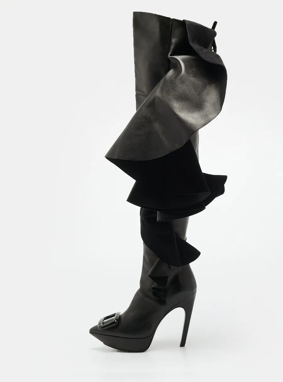 Roger Vivier Viv Size 40 Black Leather Knee Length Boots