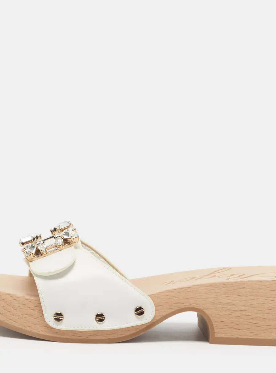 Roger Vivier Viv Size 35 White Leather Crystal Embellished Clogs