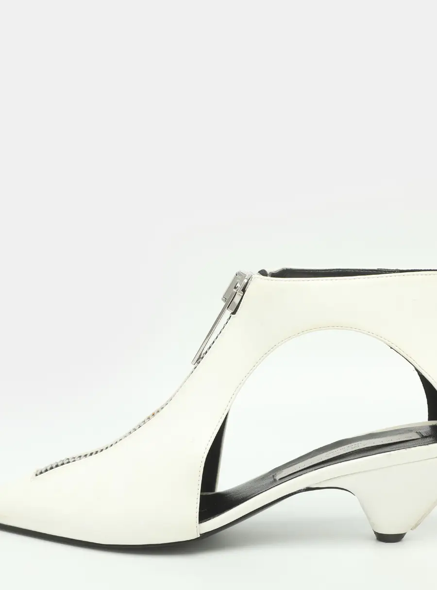 Stella McCartney Zipit Size 36.5 White Faux Leather Ankle Length Boots