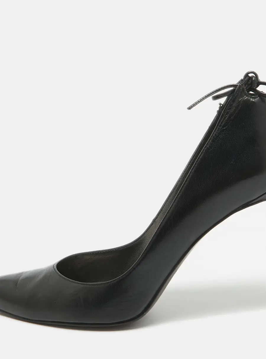 Stuart Weitzman Black Leather Bow Pointed Toe Pumps Size 40