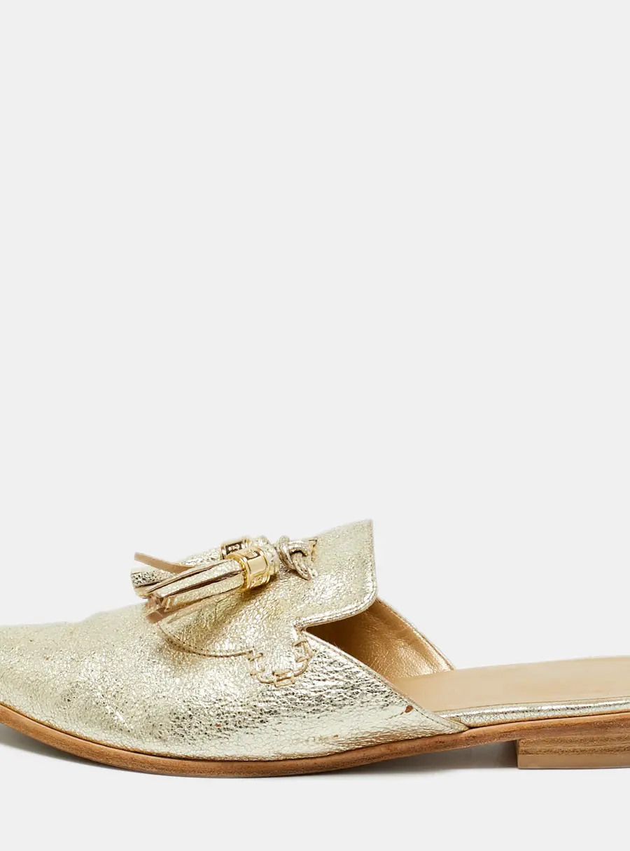 Stuart Weitzman Gold Texture Leather Tassel Pointed Toe Flat Mules Size 39.5
