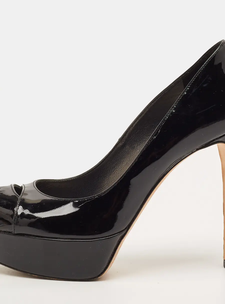 Stuart Weitzman Size 39.5 Black Patent Leather Platform Pumps