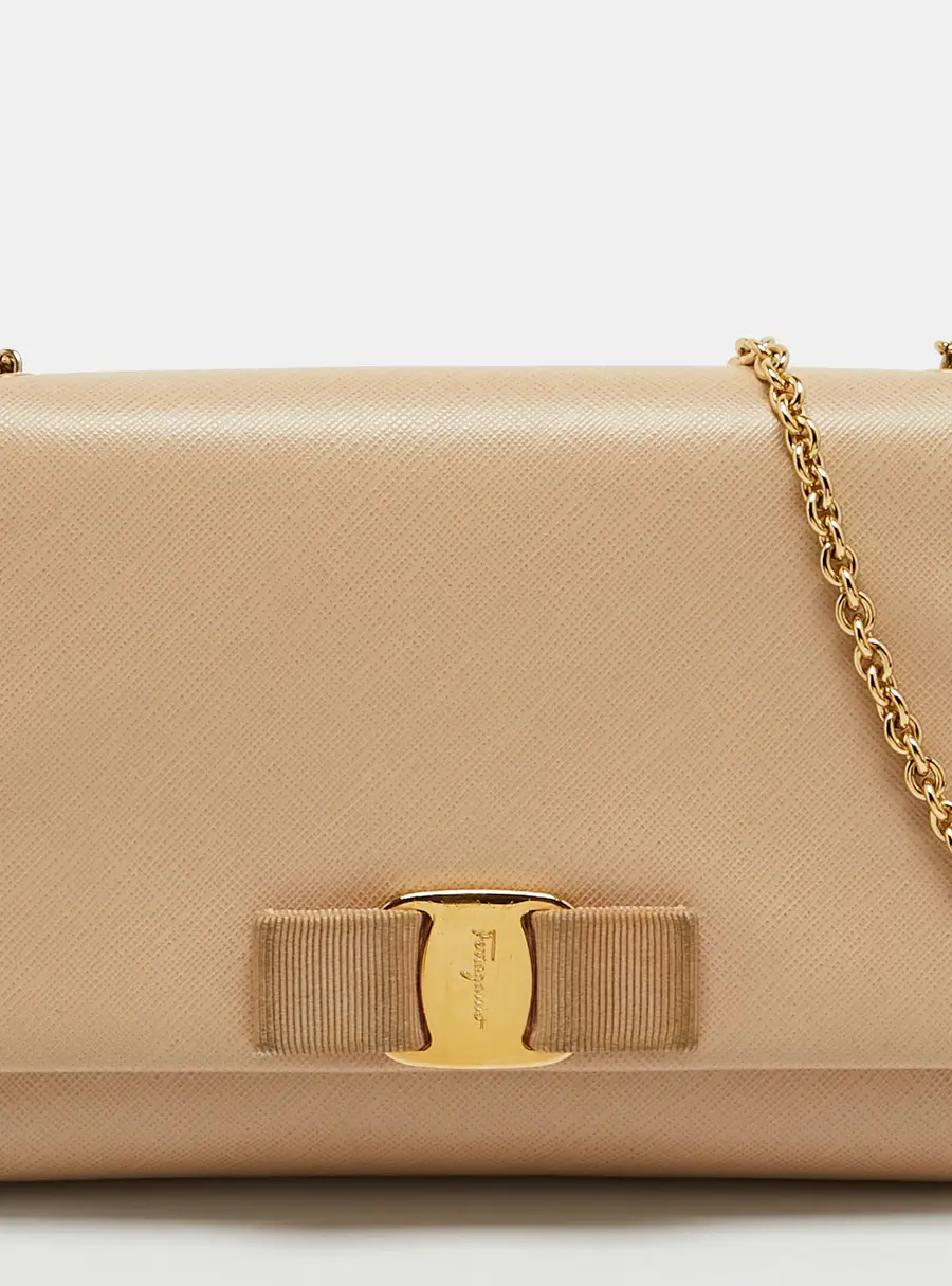 Salvatore Ferragamo Vara Bow Chain Beige Leather Shoulder Bag