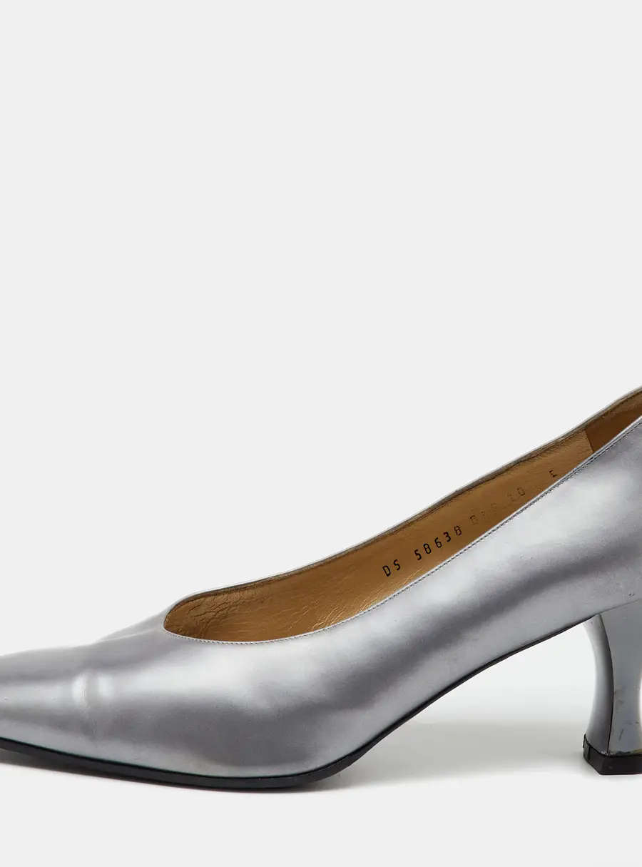 Salvatore Ferragamo Grey Leather Round Toe Pumps Size 40.5