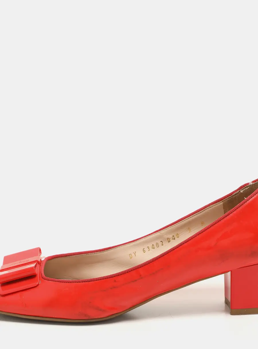 Salvatore Ferragamo Red Patent Leather Elinda Block Heel Bow Pumps Size 39.5