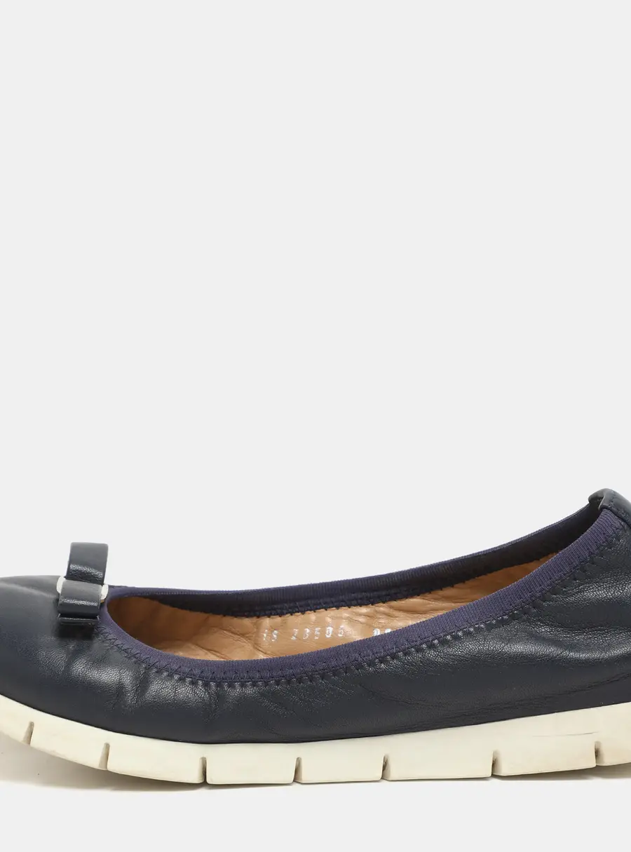 Salvatore Ferragamo Navy Blue Leather Vara Bow Ballet Flats Size 37.5