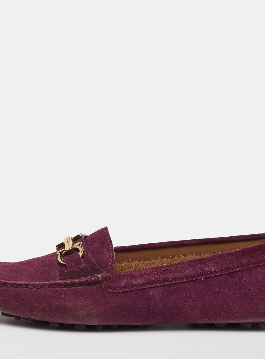 Salvatore Ferragamo Gancini Size 35 Dark Purple Suede Slip On Loafers