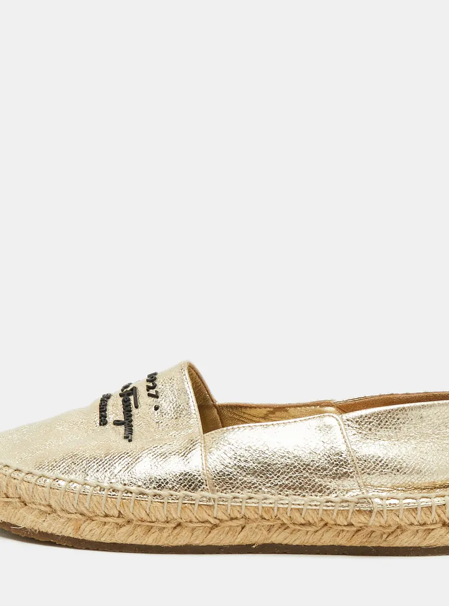 Salvatore Ferragamo Susana Size 36 Metallic Gold Leather Espadrille Flats