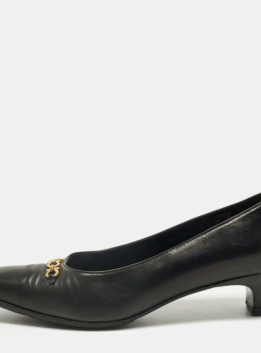 Salvatore Ferragamo Vara Bow Size 37 Black Leather Block Heel Pumps