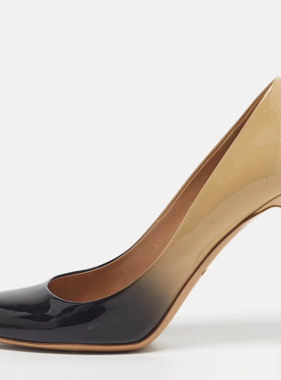 Salvatore Ferragamo Size 39.5 Beige/Black Patent Leather Pumps