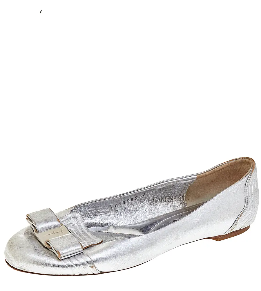 Salvatore Ferragamo Silver Leather Vara Bow Ballet Flats 37.5