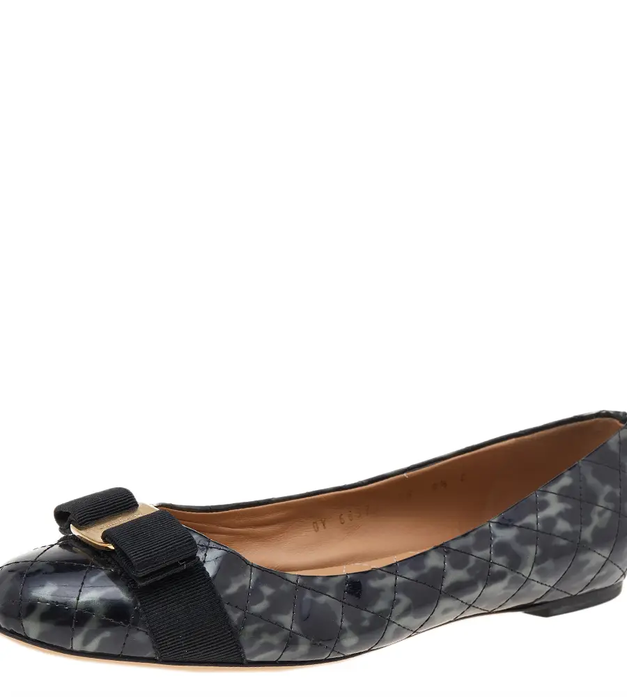 Salvatore Ferragamo Black Quilted Patent Leather Vara Bow Ballet Flats Size 40
