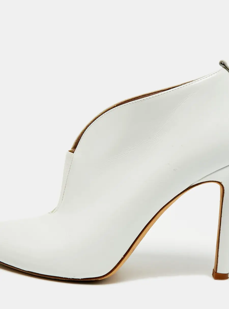 SJP Sarah Jessica Parker Size 37.5 White Leather Ankle Length Boots