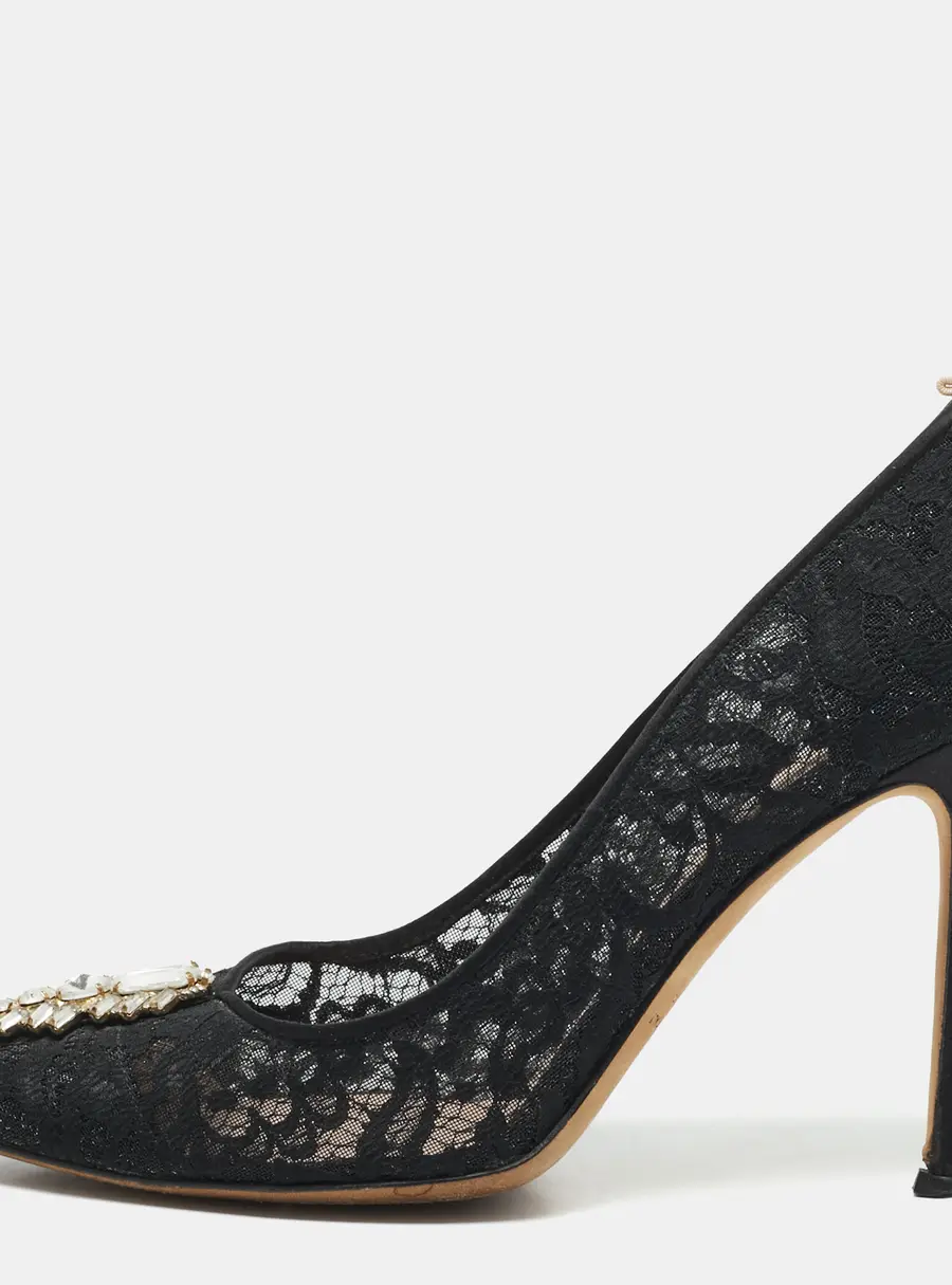SJP Sarah Jessica Parker Amira Size 40.5 Black Lace and Mesh Pumps