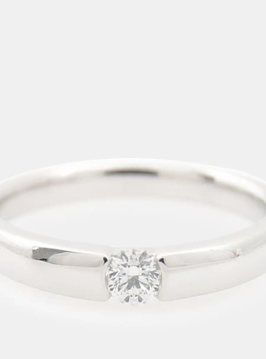 Dasaki Platinum Diamond Innocent Ring