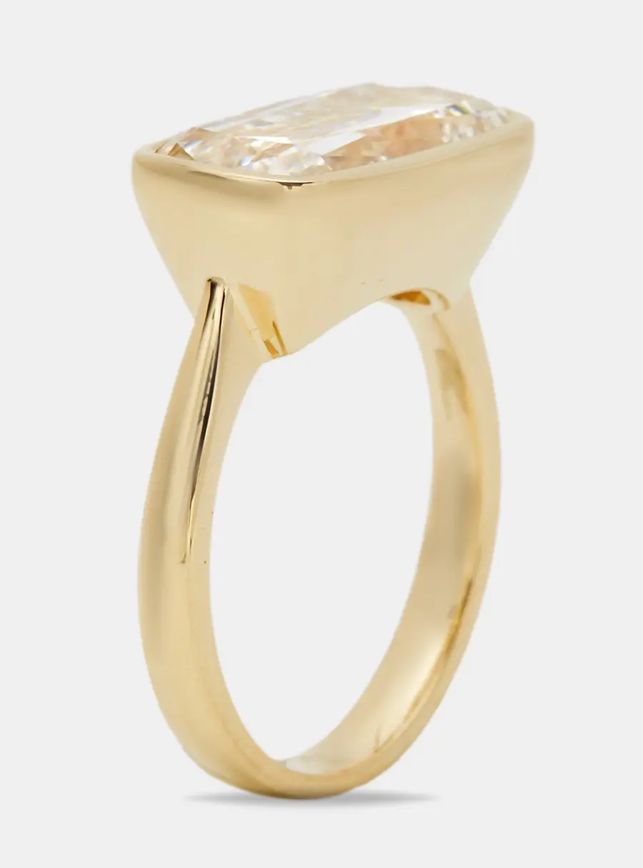 5.30 cts Elongated Cushion 18k Yellow Gold Lab Grown Diamonds Ring Size 51