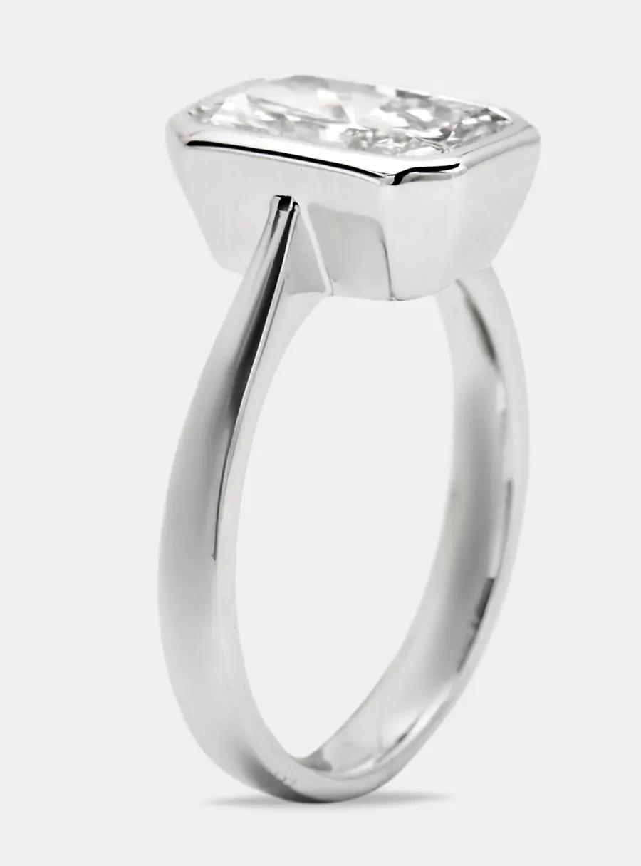 2.80 cts Radiant Cut Lab Grown Diamond 18k White Gold Ring Size 54