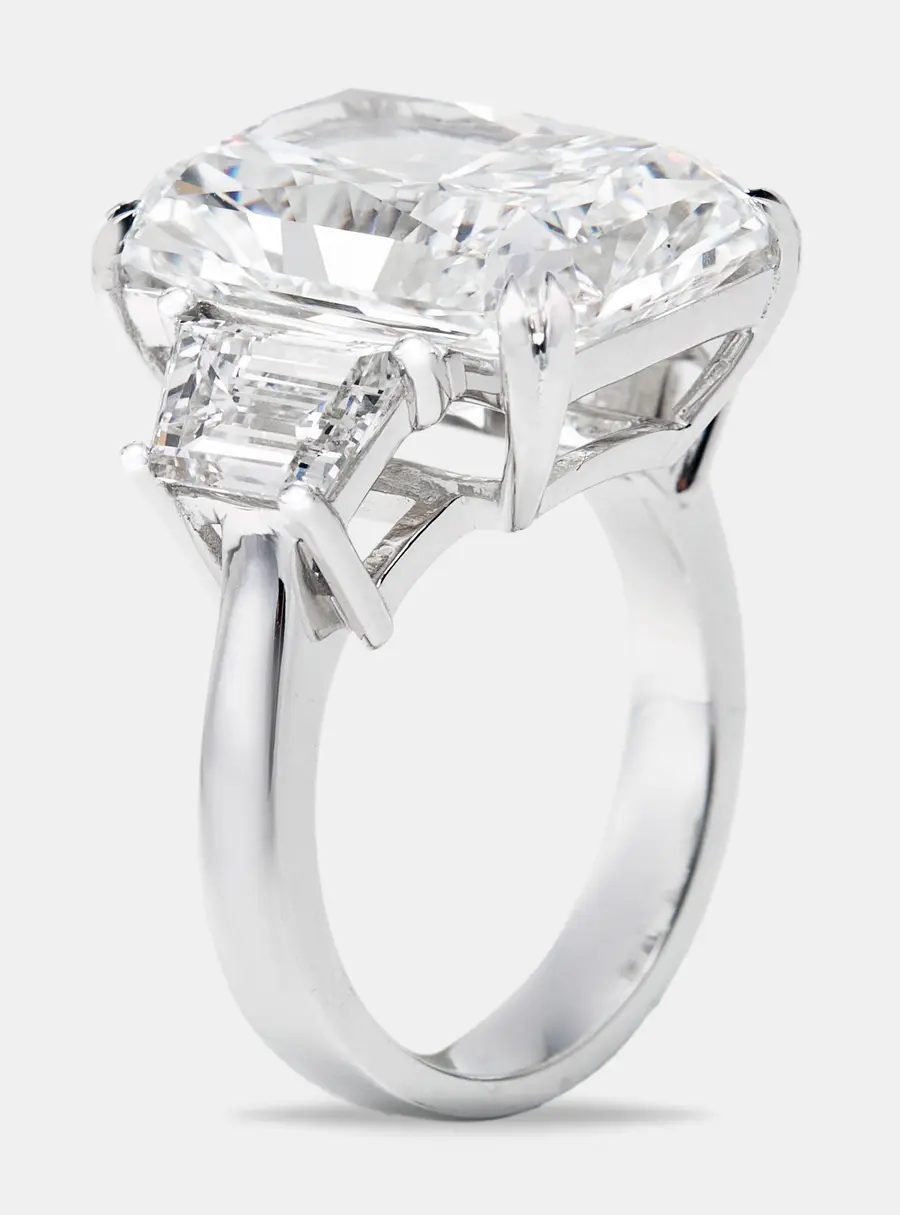 17.00 cts Radiant and Trapezoid 18k White Gold Lab Grown Diamonds Ring Size 51