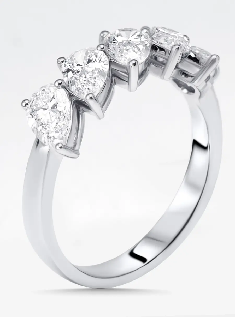 1.7 cts Pear Lab Grown Diamonds 18k White Gold Ring Size 52