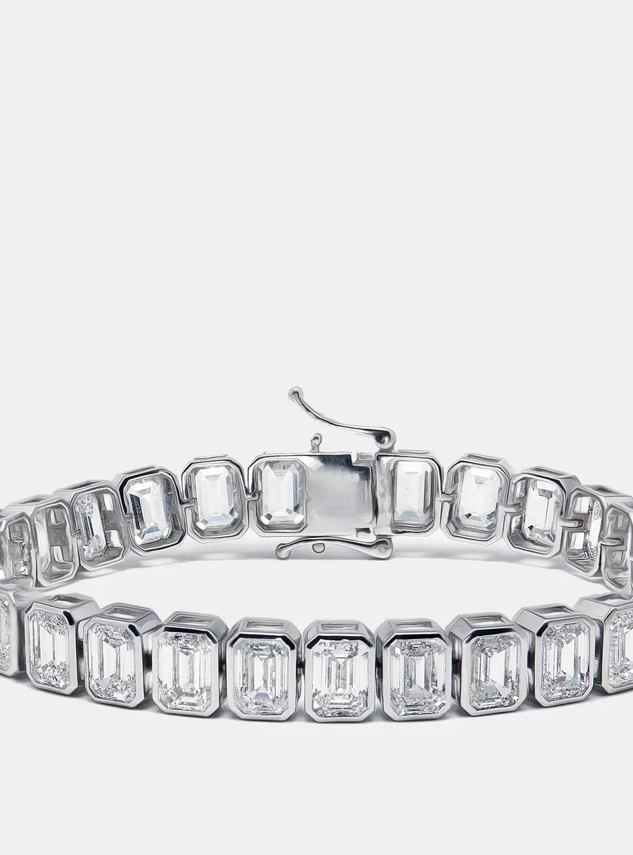 29.5 cts Emerald Cut Lab Grown Diamonds 18k White Gold Bracelet