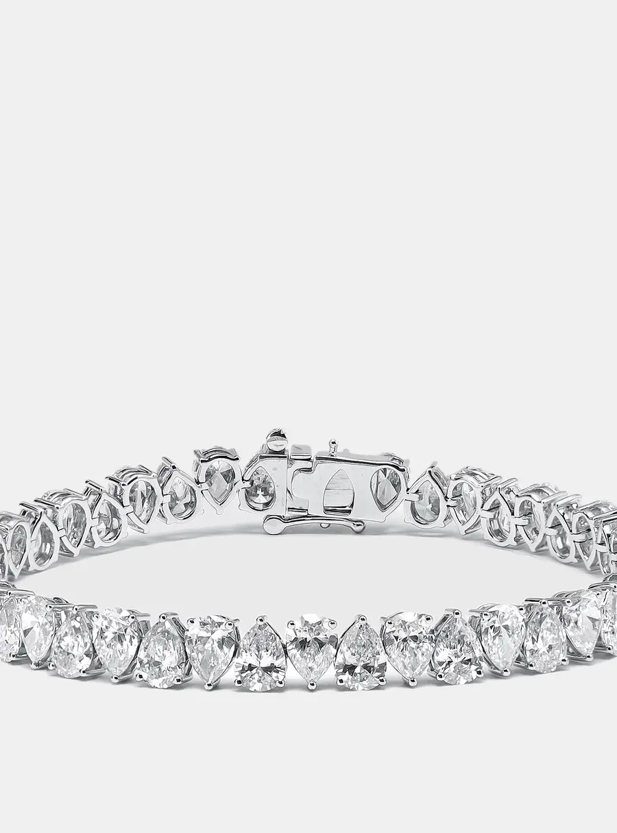 15.5 cts Pear Lab Grown Diamonds 18k White Gold Bracelet