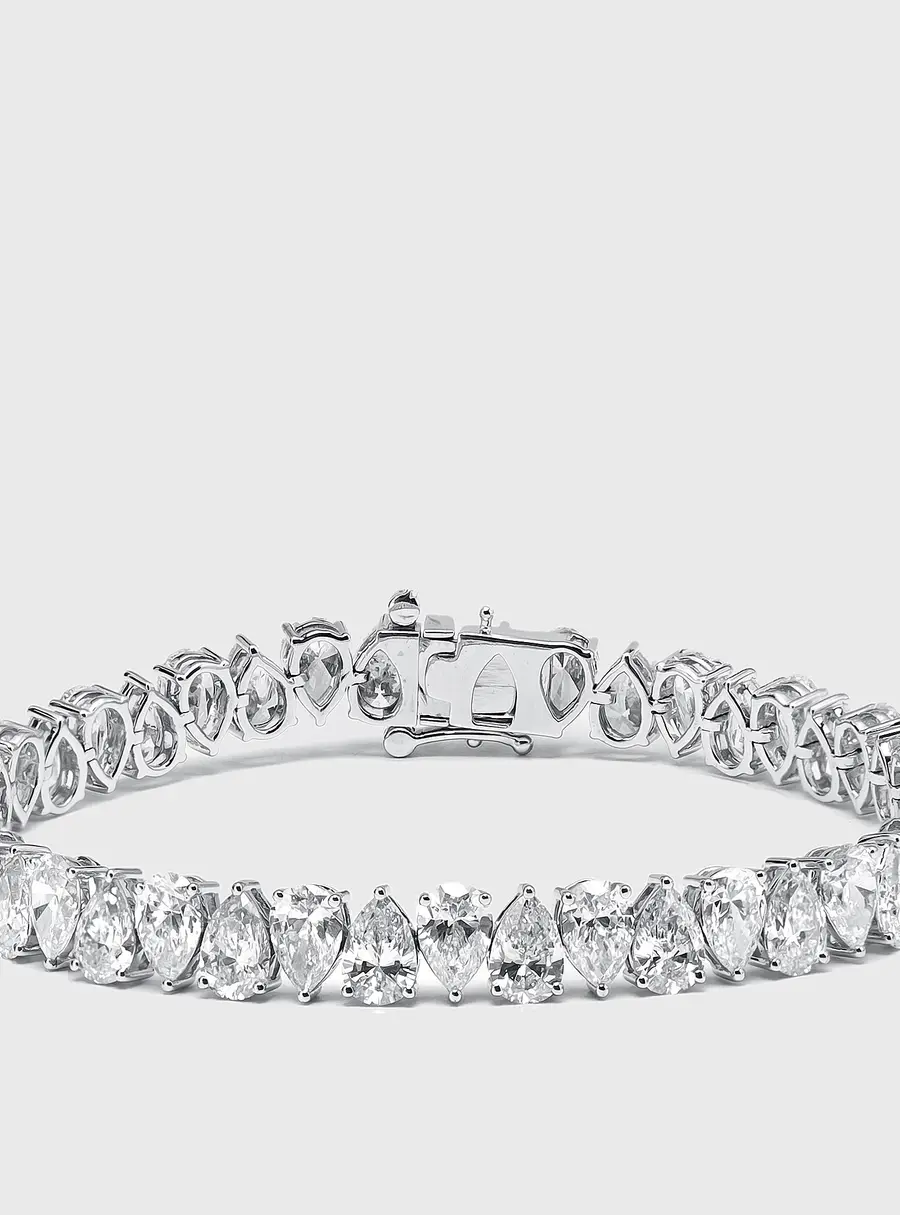 16.5 cts Pear Lab Grown Diamonds 18k White Gold Bracelet