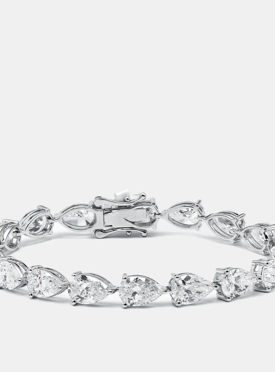 18.5 cts Pear Lab Grown Diamonds 18k White Gold Bracelet