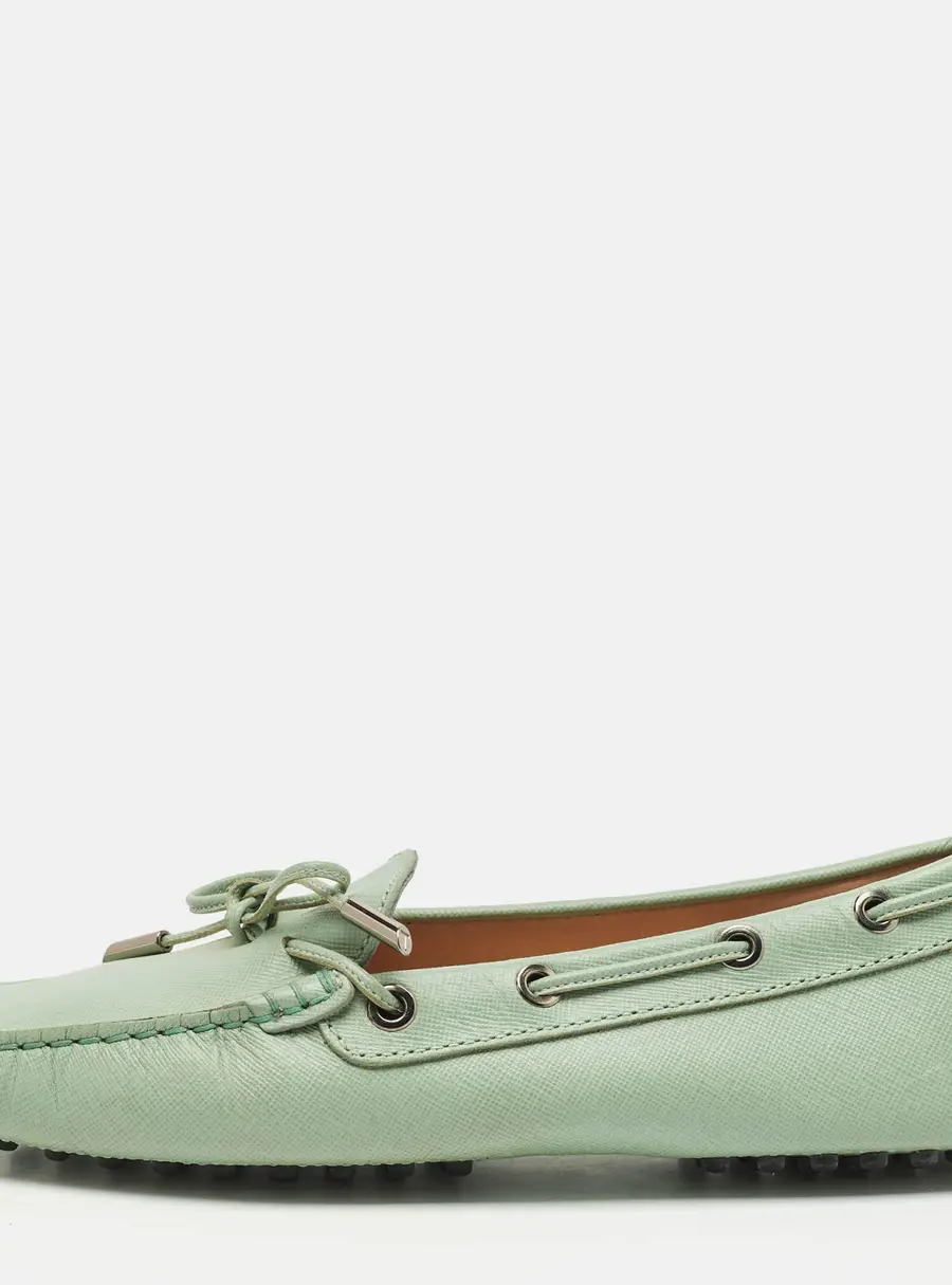 Tod's Green Leather Gommino Slip On Loafers Size 37