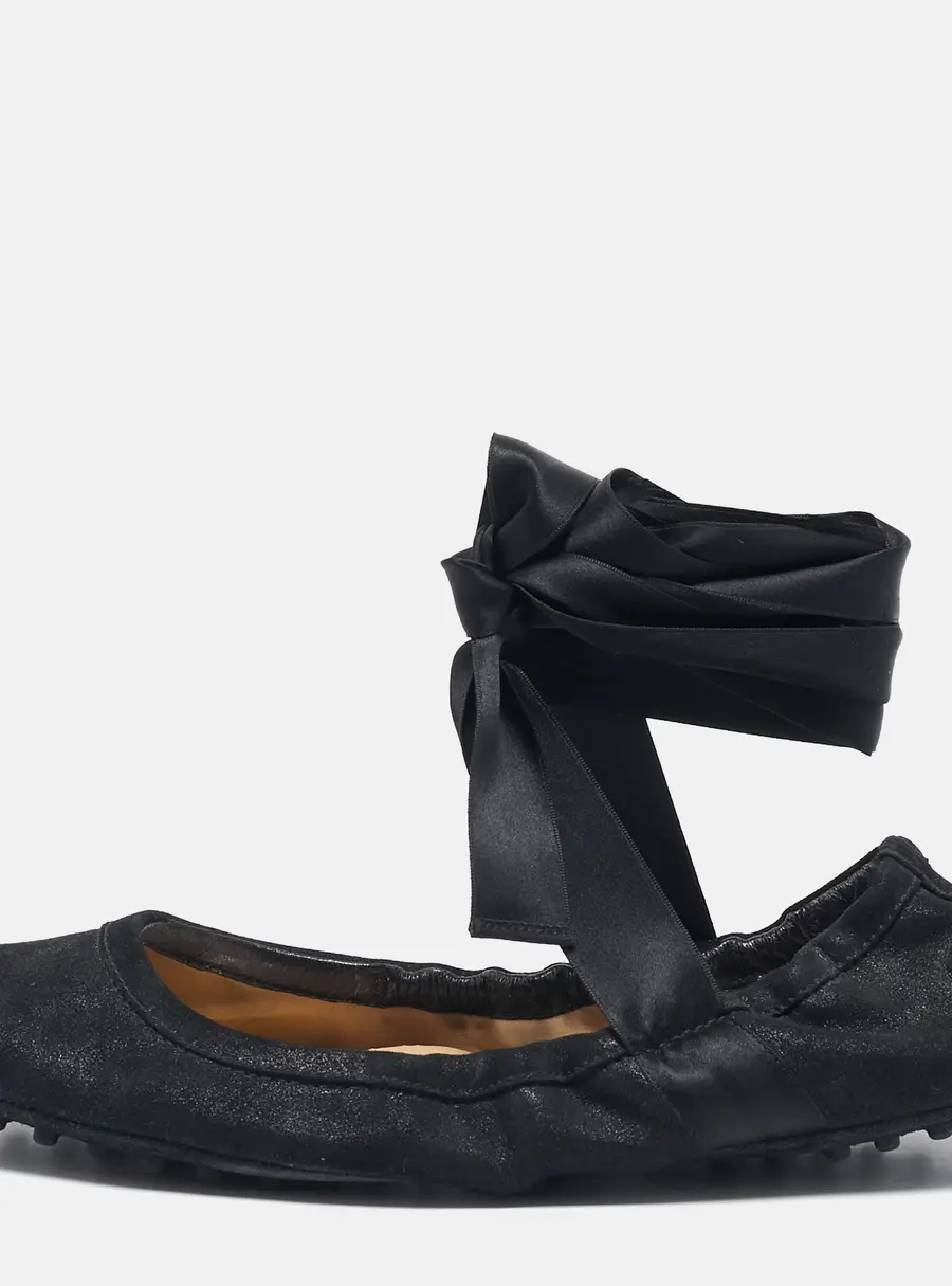 Tod's Black Suede Scrunch Ribbon Ballet Flats Size 38.5